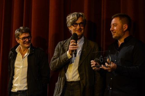Bester Dokumentarfilm 2014 &ndash; &Uuml;bergabe an Juliano Salgado
